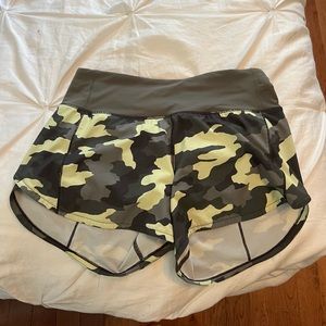 Lululemon Speed Up shorts
